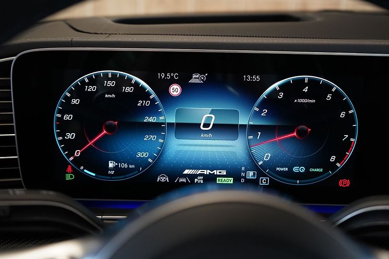 Mercedes-Benz GLS 63 AMG, Ceramic, Masáž, 4D - fotka 26 z 50