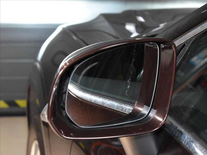 Volvo XC60 2,0 D4 AWD Momentum Tažné,BLIS - fotka 15 z 20