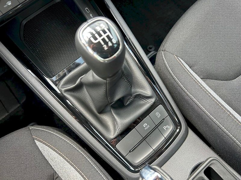 Škoda Scala (2025) Selection 1.0 TSI 85 kW - fotka 28 z 35
