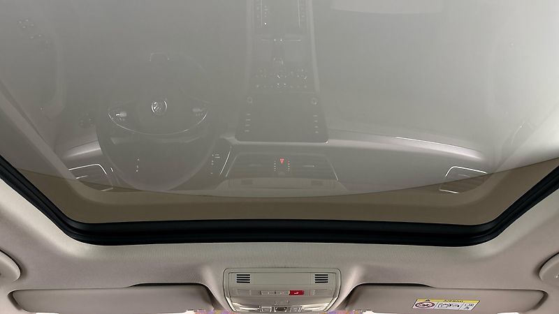 Škoda Superb 2.0 TDI DSG 4x4 Style Combi - fotka 33 z 34