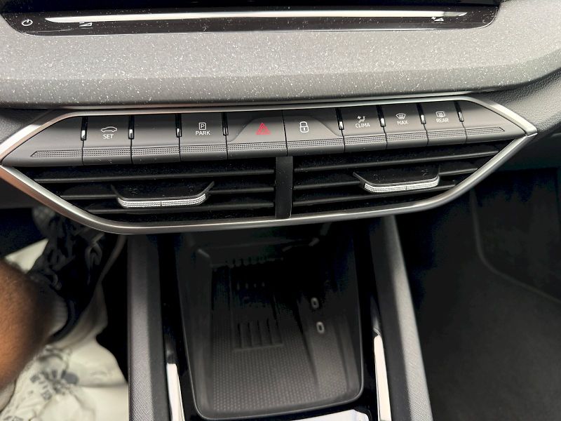 Škoda Octavia (2025) M-HEV TOP SELEC TS 110/1.5 A7F - fotka 10 z 21