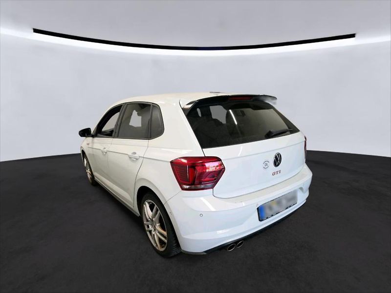 Volkswagen Polo 2,0 GTI VIRTUÁL KEYLESS - fotka 3 z 10