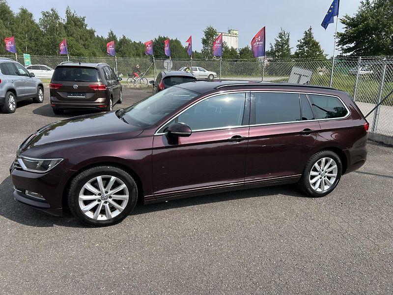 Volkswagen Passat (2018) 2,0TDI Comfortline TOP!!! - fotka 8 z 27