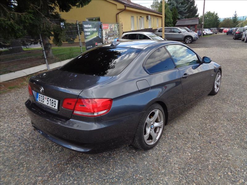 BMW Řada 3 2,5 - fotka 7 z 17
