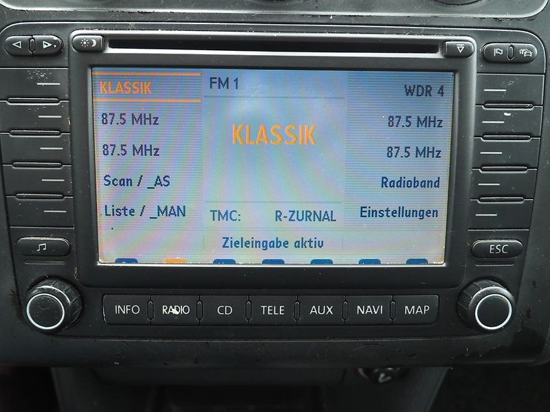 Volkswagen Touran (2003) 1.9 TDI 77 kW, DSG, Webasto - fotka 29 z 33