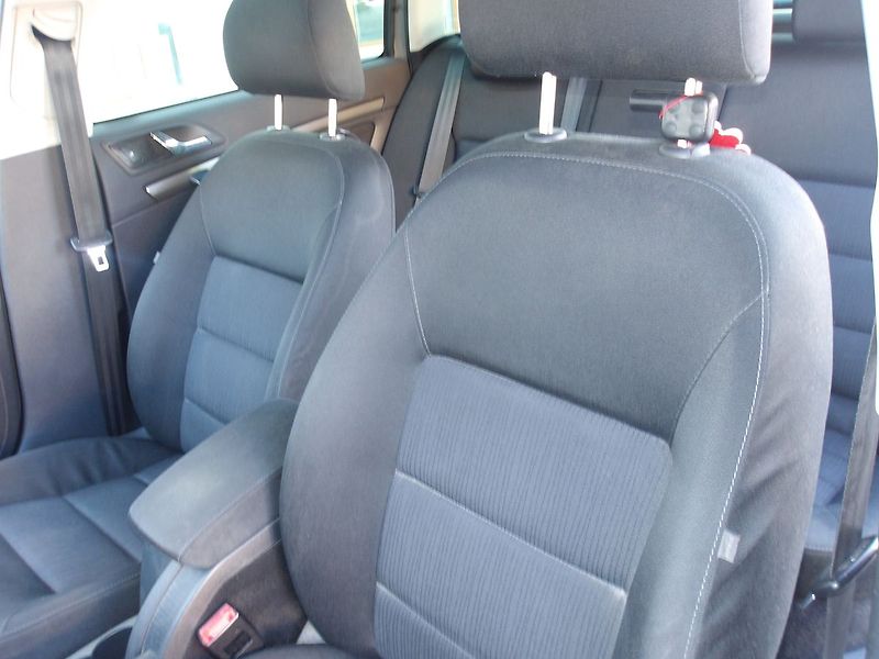Škoda Octavia 2,0TDi DSG !!! ČR 2.MAJITEL ! - fotka 20 z 43