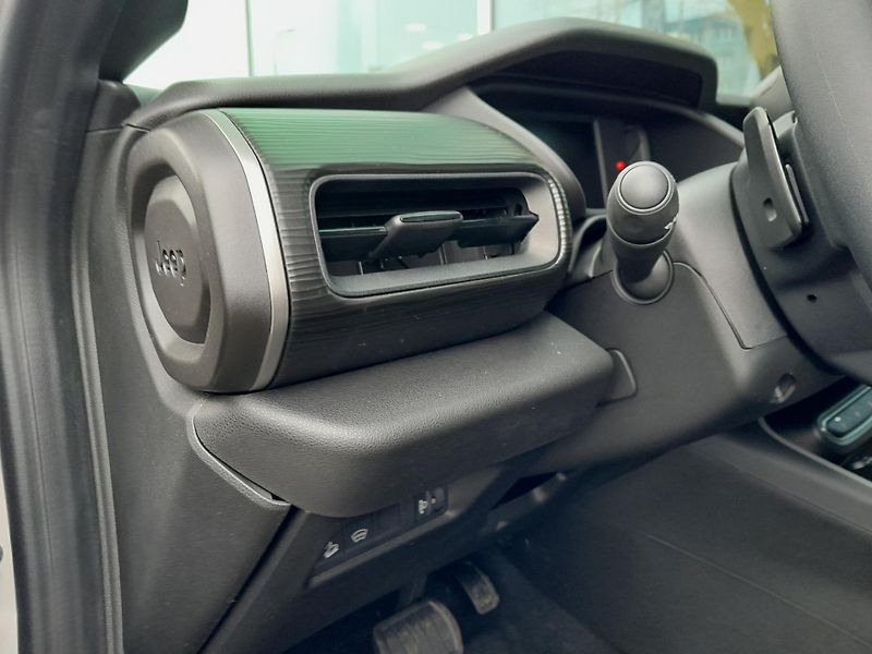 Jeep Avenger (2026) Longitude 1,2 110 PS automat - fotka 16 z 36