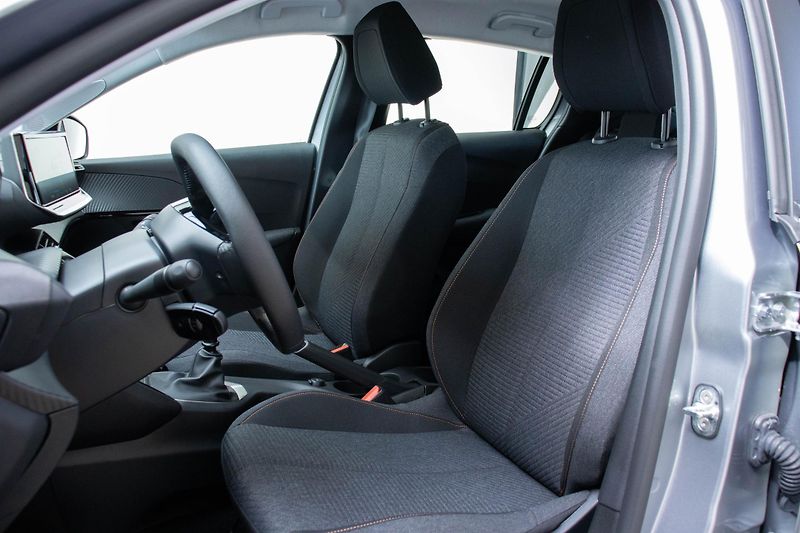 Peugeot 208 (2026) STYLE Turbo 100 MAN6 - fotka 9 z 15