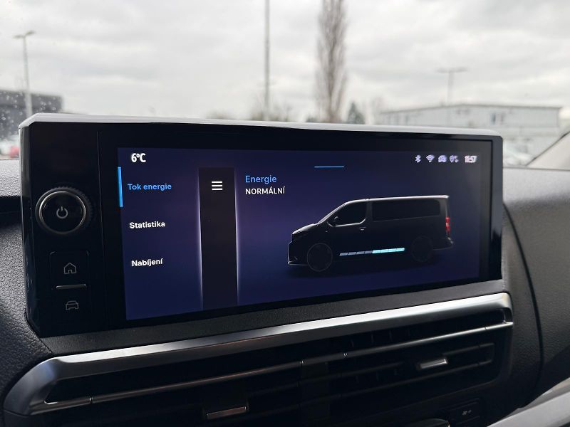 Toyota ProAce Verso BEV 75kWh Business Comfort L2 - fotka 22 z 29