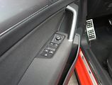 Volkswagen Touran (2017) R-Line 2.0 TDI, Automat - náhled 17