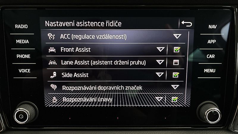 Škoda Kodiaq 2.0 TDI DSG 4x4 L&K - fotka 29 z 32