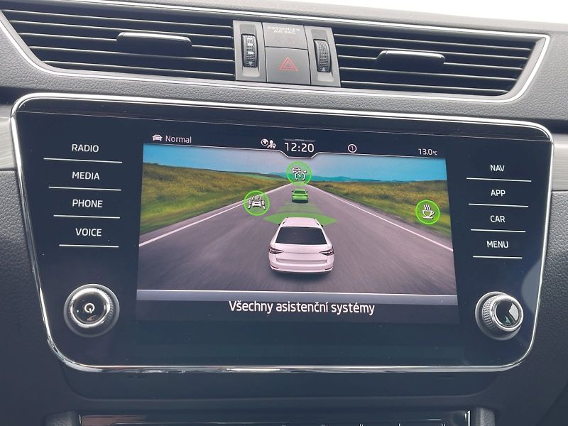Škoda Superb (2022) 2.0 TDI 147kW DSG Style Plus c - fotka 15 z 35