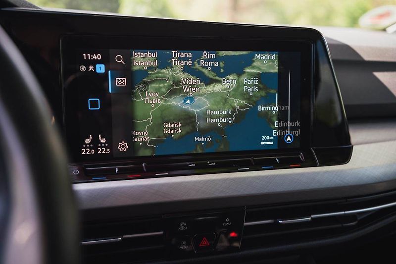 Volkswagen Golf (2023) Life 1.5 TSI, Navi, Tempomat - fotka 21 z 30