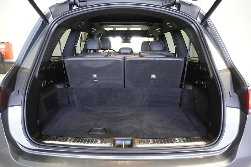 Mercedes-Benz GLS 63 AMG FULL OPTIONS - fotka 46 z 50