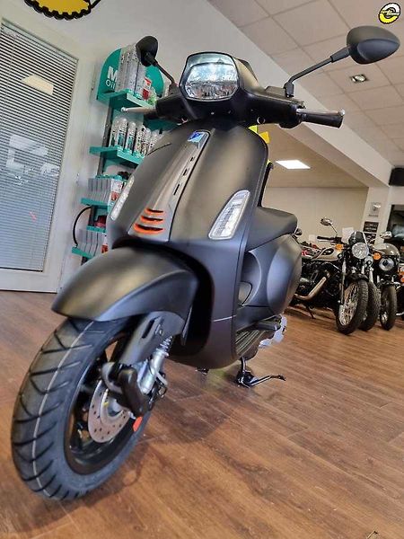 Vespa Sprint 125 iGET (2026) Sprint 125 S E5+ - fotka 10 z 18
