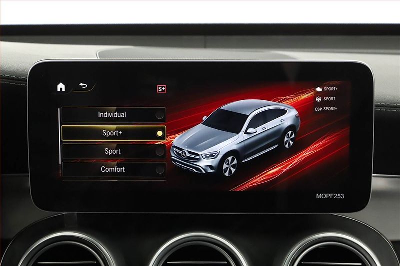 Mercedes-Benz GLC (2020) 300 d - fotka 14 z 21