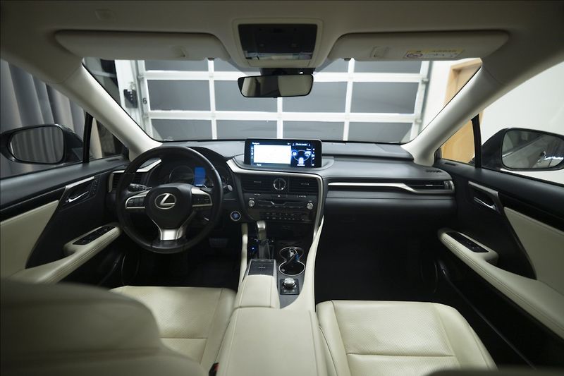 Lexus RX 3,5 AWD HYBRID 1. MAJITEL ČR - fotka 15 z 50