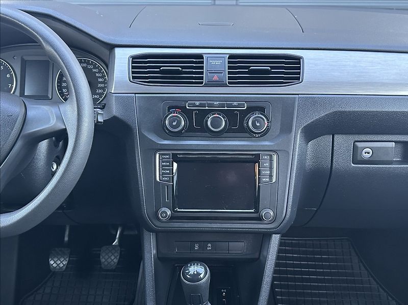 Volkswagen Caddy 1,0 TSI 102PS  Kombi Trendline - fotka 26 z 51