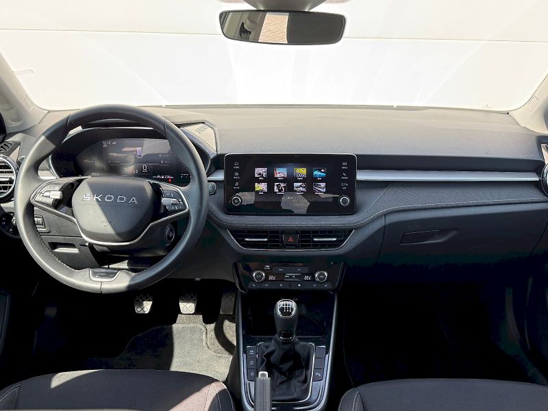 Škoda Fabia (2025) 1.0 TSI 85 kW TopSelection - fotka 5 z 21