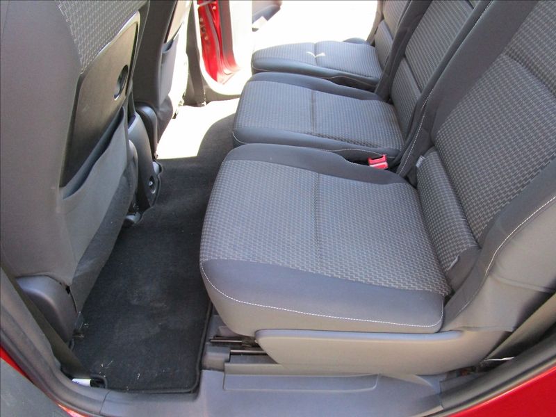 Toyota Verso 1.6 D-4D, aut. Klima, 1. maj. - fotka 29 z 41