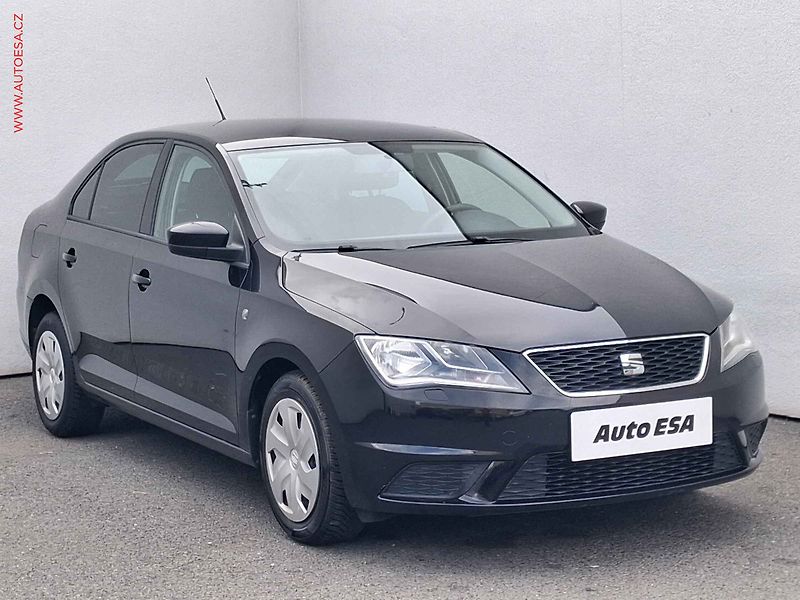Seat Toledo (2014) 1.2 TSi, Reference, výhřev - fotografie inzerátu