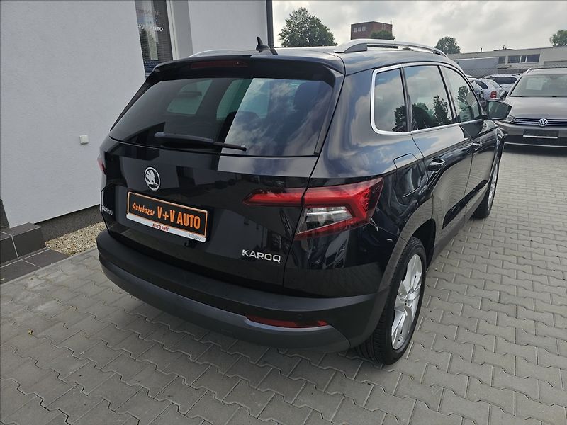 Škoda Karoq 1,5 TSi 110 KW DSG STYLE+ KŮŽE - fotka 6 z 49