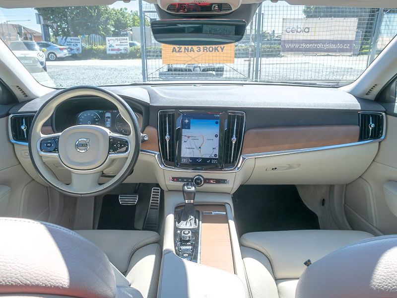 Volvo V90 (2018) 2.0D 110KW mat – INSCRIPTION - fotka 13 z 60