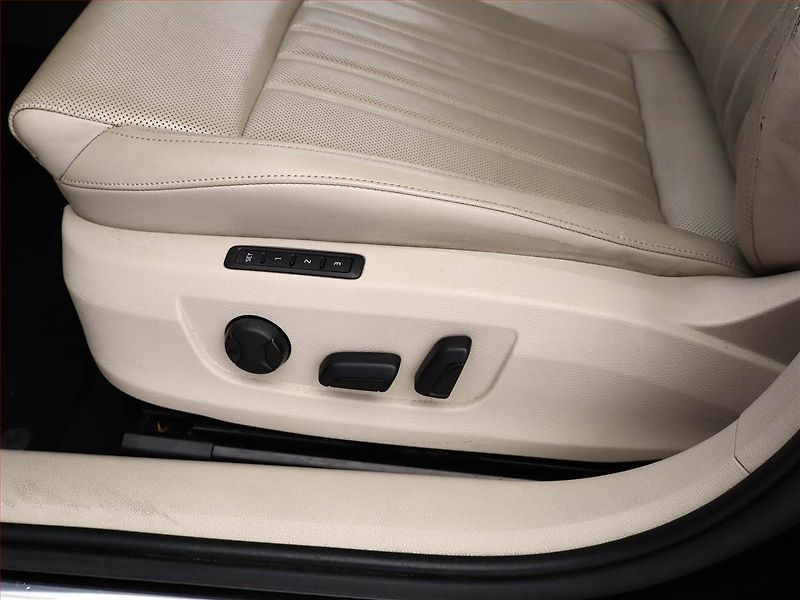 Škoda Superb (2016) Laurin&Klement 2.0 TDI 4x4 - fotka 20 z 22