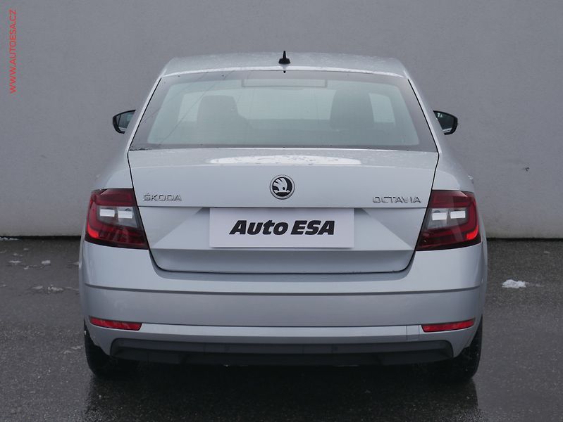 Škoda Octavia (2018) 1.6 TDi, ČR, Style, LED, navi - fotka 5 z 23