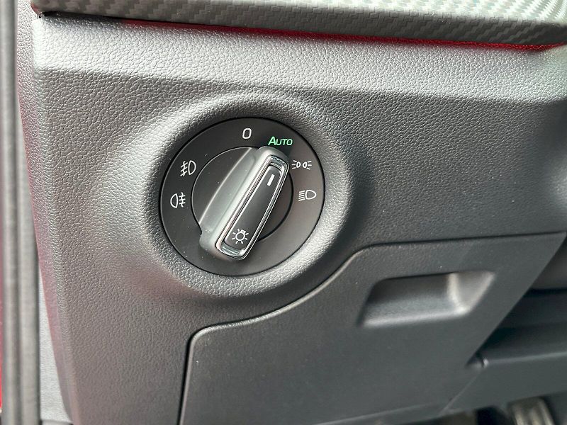 Škoda Kamiq (2025) 1.0 TSI 85kW Monte Carlo - fotka 10 z 29