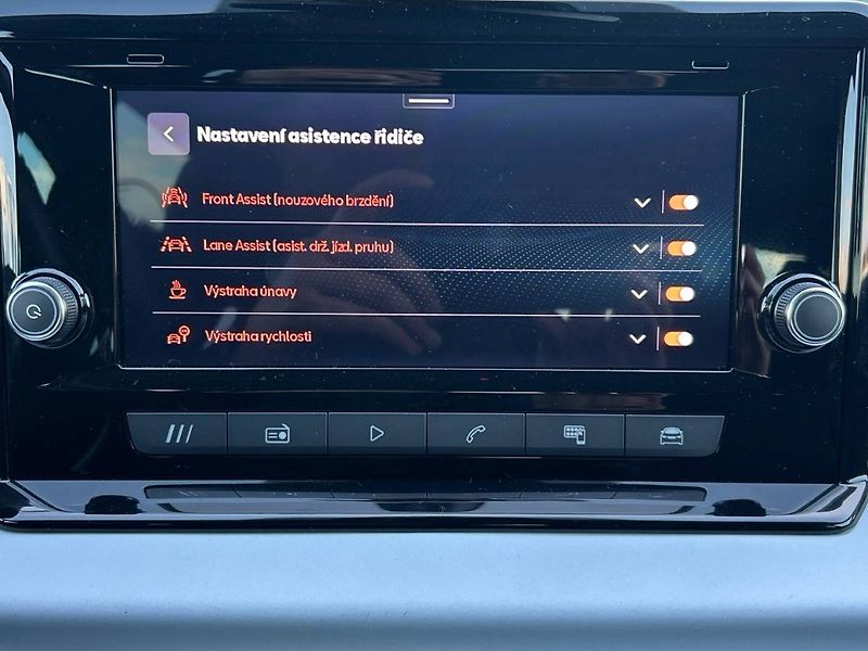 Seat Arona (2025) 1.0 TSI 7DSG Style - fotka 19 z 31