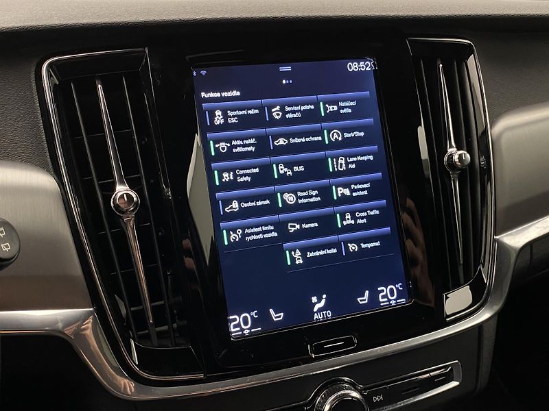 Volvo V90 CC D5 AWD MOMENTUM AUT CZ - fotka 35 z 44