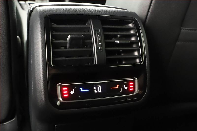 Volkswagen Arteon (2023) 2.0 TSI - fotka 12 z 20