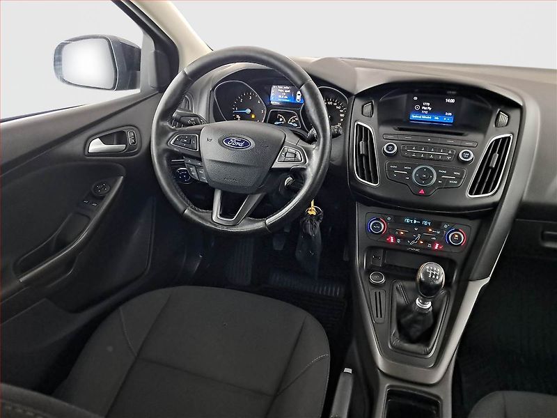 Ford Focus (2016) 1.5 TDCi, Tempomat - fotka 7 z 19