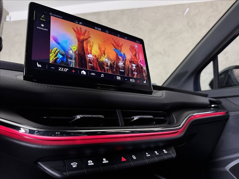 Škoda Enyaq 80 Sportline LED Matrix Assist - fotka 44 z 47