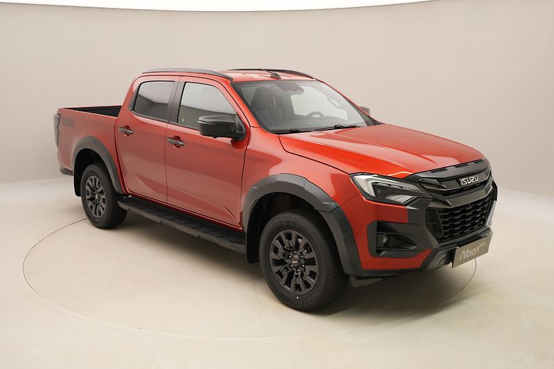 Isuzu D-Max (2026) Double Cab 2,2 V-Cross 4x4 AUT - fotka 8 z 28