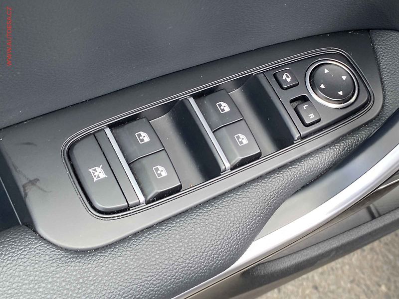 Kia XCeed (2022) 1.5 T-GDi, 1.maj,ČR, TOP, AT - fotka 11 z 19