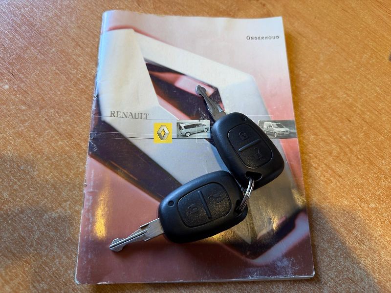 Renault Kangoo 1,5 DCi Long / plošina / boční - fotka 21 z 23