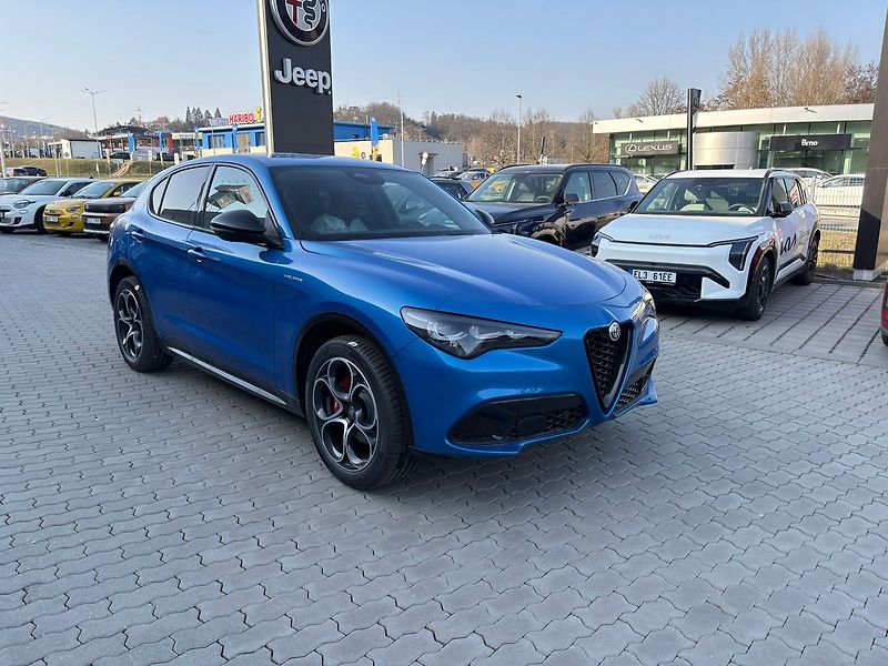 Alfa Romeo Stelvio (2025) Veloce 2.0 Turbo 280k AT8 Q4 - fotografie inzerátu