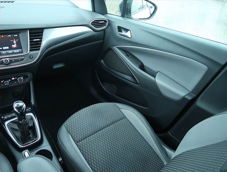 Opel Crossland X (2017) 1.2, Serv.kniha, Tempomat - fotka 8 z 16