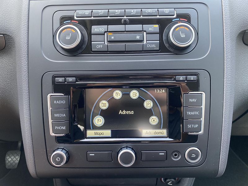 Volkswagen Touran 1.2 TSI 77kW-CLIMATRONIC-NAVI - fotka 23 z 41