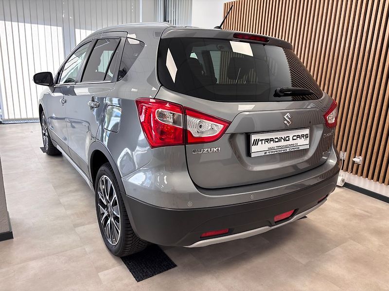 Suzuki SX4 S-Cross Comfort+ 4x4 Navigace /Xenony - fotka 7 z 29