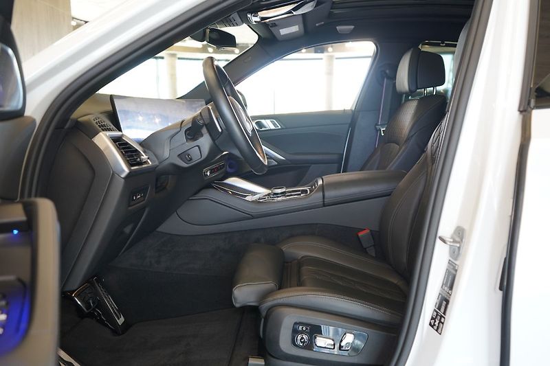 BMW X6 40d xDrive, Bowers, Tažné - fotka 20 z 50