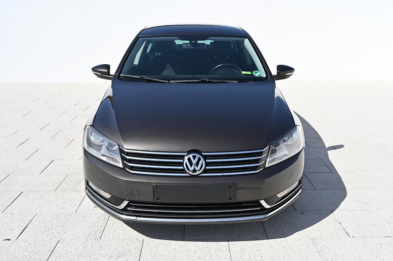 Volkswagen Passat 2.0TSI 155KW DSG Highline 7/14 - fotka 2 z 44