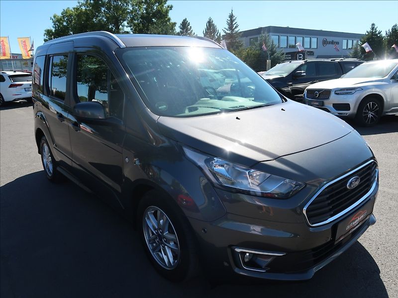 Ford Tourneo Connect 1,5 TDCi,74kW,Serv.kn.,tažné - fotka 2 z 29