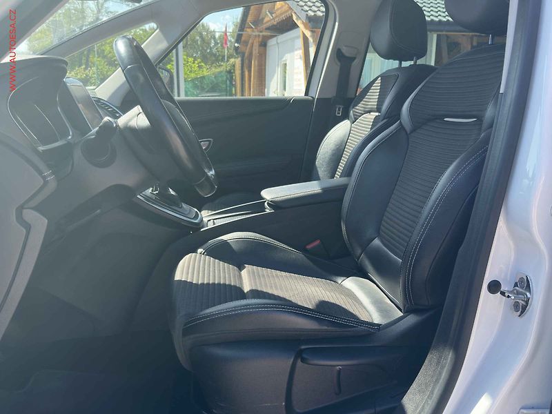 Renault Grand Scénic (2019) 1.7 dCI 7míst, 2.maj, AT - fotka 10 z 19