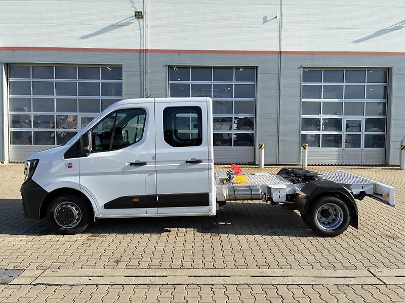 Renault Master (2025) TAHAČ - fotka 2 z 24