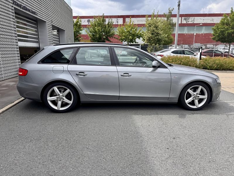 Audi A4 (2010) 2.0 TDI 3xS line Sportpaket!!! - fotka 4 z 14