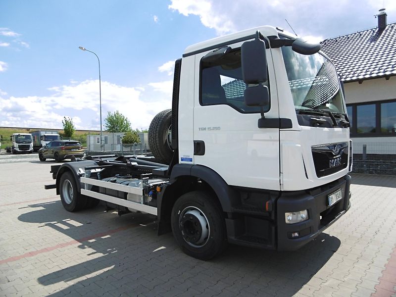 MAN TGM 15.250, nová nástavba  - fotka 3 z 19