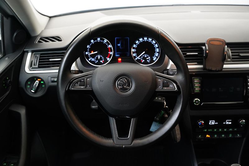 Škoda Rapid - fotka 18 z 35